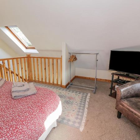 Bryn Melyn Artist'S Cottage Llanelltyd Buitenkant foto